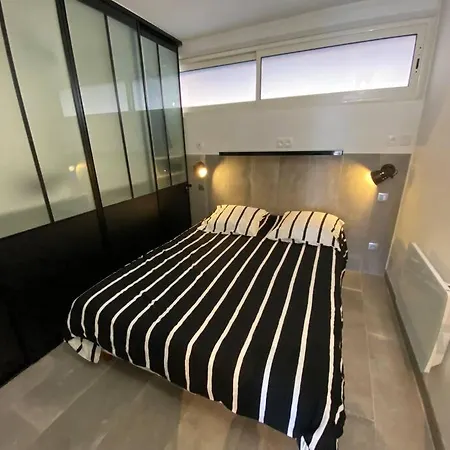 113, Port Ambonne Au Village Naturiste